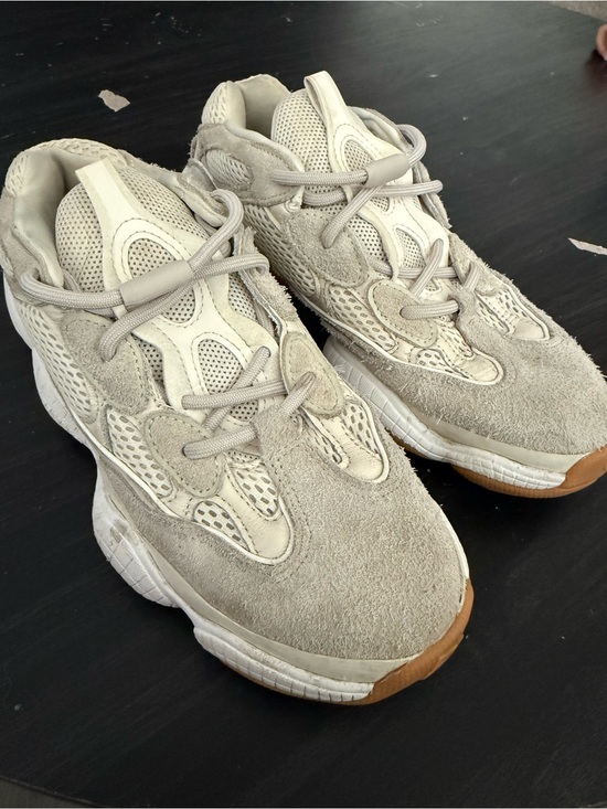 Yeezy Other - Yeezy 400